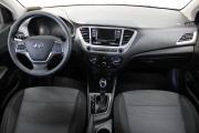 Белый Hyundai Solaris 1.6 AT (123 л.с.) 2021 фото 8