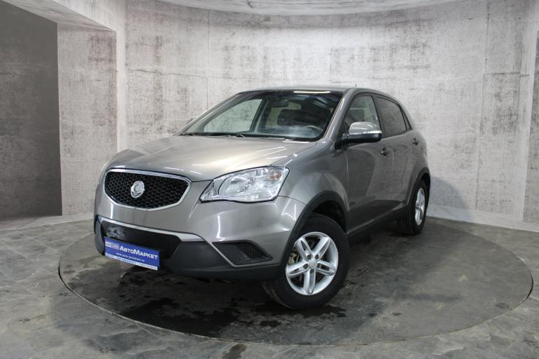 Серый SsangYong Actyon 2.0 MT (149 л.с.) 2012