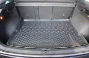 черный Volkswagen Tiguan 2.0 AMT (180 л.с.) 4WD 2019 фото 10