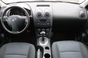 Серый Nissan Qashqai 1.6 CVT (117 л.с.) 2012 фото 8