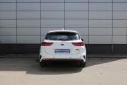 Белый Kia Ceed 1.6 AT (128 л.с.) 2020 фото 6