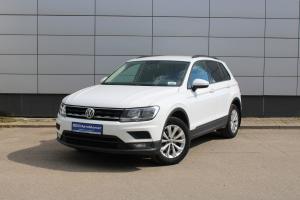 Белый Volkswagen Tiguan 1.4 MT (125 л.с.) 2018