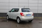 Серебряный Skoda Fabia 1.2 MT (70 л.с.) 2012 фото 7