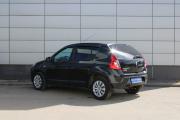 Черный Renault Sandero 1.4 MT (75 л.с.) 2011 фото 7