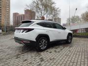 белый Hyundai Tucson 2.0 AT (150 л.с.) 4WD 2021 фото 26