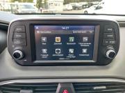белый Hyundai Santa Fe 2.2d AT (200 л.с.) 4WD 2019 фото 17