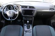 Серебряный Volkswagen Tiguan 1.4 AMT (150 л.с.) 4WD 2020 фото 8