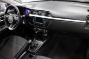 Серый Kia Rio X-Line 1.4 MT (100 л.с.) 2019 фото 10
