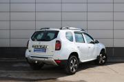 Белый Renault Duster 2.0 MT (143 л.с.) 4WD 2018 фото 5