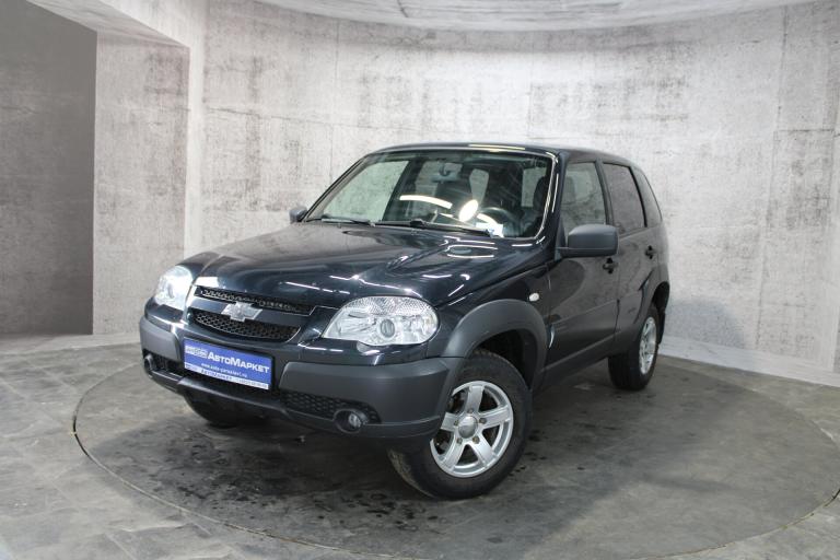 Черный Chevrolet Niva 1.7 MT (80 л.с.) 4WD 2018