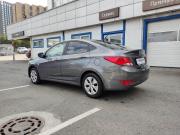 серый Hyundai Solaris 1.4 AT (107 л.с.) 2016 фото 2
