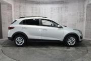 Серый Kia Rio X-Line 1.6 AT (123 л.с.) 2020 фото 3