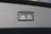 черный Volkswagen Tiguan 2.0 AMT (180 л.с.) 4WD 2019 фото 15