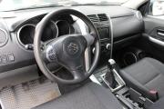 Белый Suzuki Grand Vitara 2.0 MT (140 л.с.) 4WD 2012 фото 9