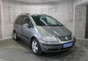Серый Volkswagen Sharan 2.0d MT (140 л.с.) 2008 фото 2