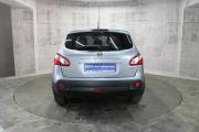Серый Nissan Qashqai 1.6 CVT (117 л.с.) 2012 фото 6
