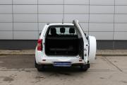 Белый Suzuki Grand Vitara 2.0 MT (140 л.с.) 4WD 2012 фото 12