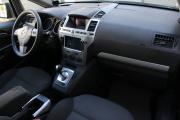 Черный Opel Zafira 1.8 AMT (140 л.с.) 2010 фото 10