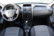 Серебряный Renault Duster 1.6 MT (114 л.с.) 4WD 2016 фото 8