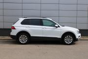 Белый Volkswagen Tiguan 1.4 MT (125 л.с.) 2018 фото 3