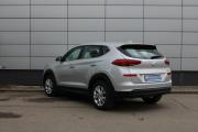 Серый Hyundai Tucson 2.0 AT (150 л.с.) 2020 фото 7