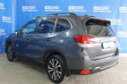 серый Subaru Forester 2.0 CVT (150 л.с.) 4WD 2019 фото 2