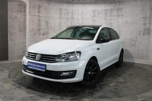 Белый Volkswagen Polo 1.6 AT (110 л.с.) 2018