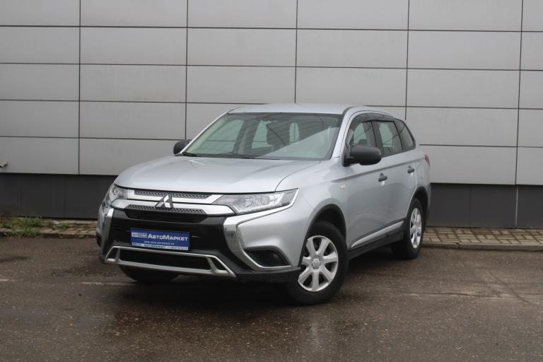 Серебряный Mitsubishi Outlander 2.0 CVT (146 л.с.) 2021