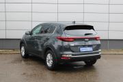 Серый Kia Sportage 2.0 AT (150 л.с.) 2021 фото 7