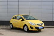 Желтый Opel Corsa 1.2 MT (85 л.с.) 2012 фото 2