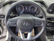 белый Hyundai Santa Fe 2.2d AT (200 л.с.) 4WD 2019 фото 16