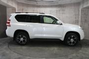 Белый Toyota Land Cruiser Prado 3.0d AT (173 л.с.) 4WD 2013 фото 3