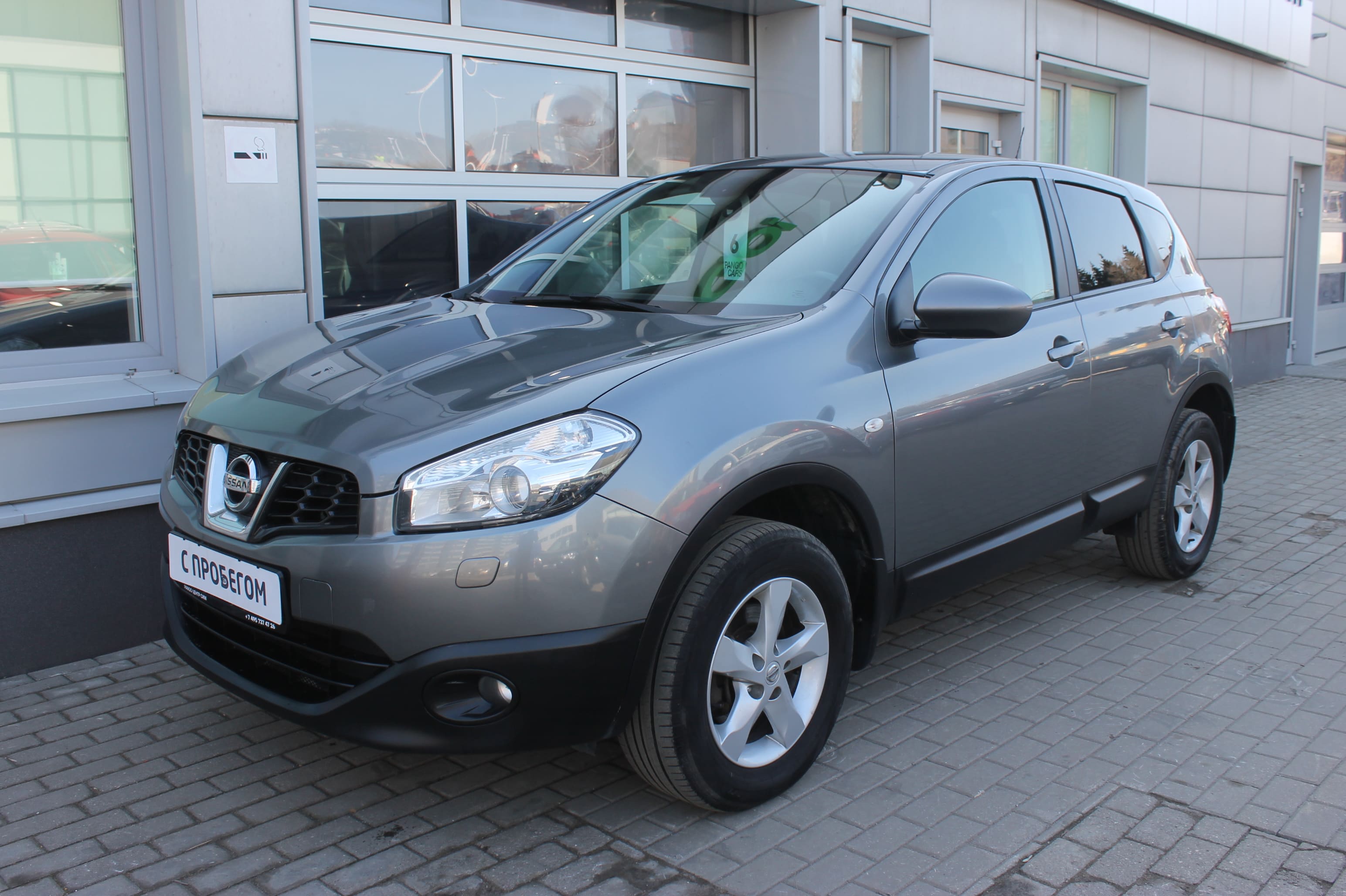 серый Nissan Qashqai 2.0 CVT (141 л.с.) 2012
