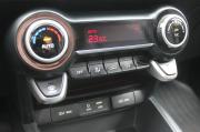 красный Kia Rio X-Line 1.6 AT (123 л.с.) 2020 фото 21