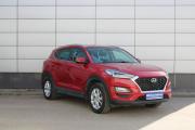 Красный Hyundai Tucson 2.0 AT (150 л.с.) 4WD 2018 фото 2