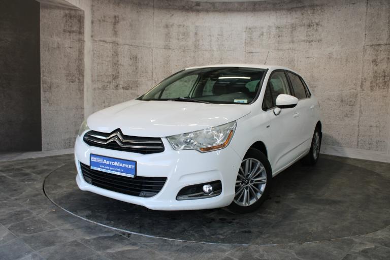 Белый Citroen C4 1.6 AT (120 л.с.) 2012