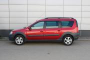 Красный Lada (ВАЗ) Largus Cross 1.6 MT (106 л.с.) 2020 фото 4