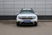 Белый Renault Duster 2.0 AT (143 л.с.) 4WD 2015 фото 1