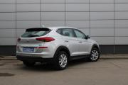 Серый Hyundai Tucson 2.0 AT (150 л.с.) 2020 фото 5