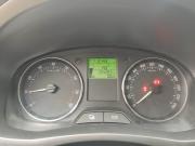 белый Skoda Fabia 1.2 MT (70 л.с.) 2013 фото 5