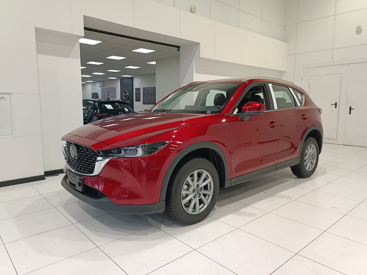 красный Mazda CX-5 2.0 AT (155 л.с.) 2025