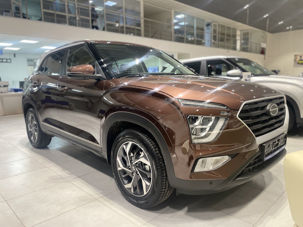 коричневый Solaris HC 2.0 AT (150 л.с.) 4WD 2025