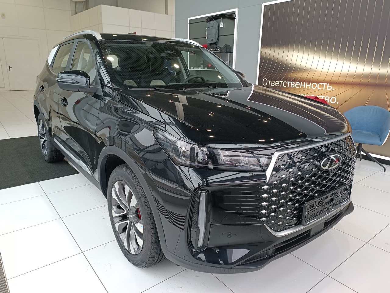 черный Chery Tiggo 4 1.5 AMT (147 л.с.) 2024