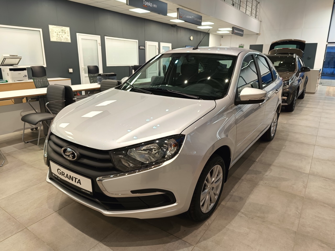 серебряный Lada (ВАЗ) Granta 1.6 MT (90 л.с.) 2025