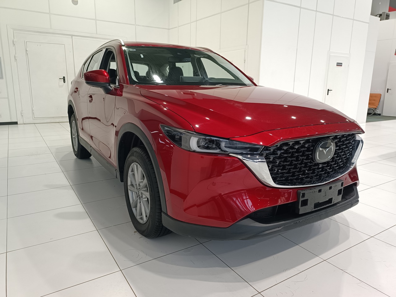 красный Mazda CX-5 2.0 AT (155 л.с.) 2025